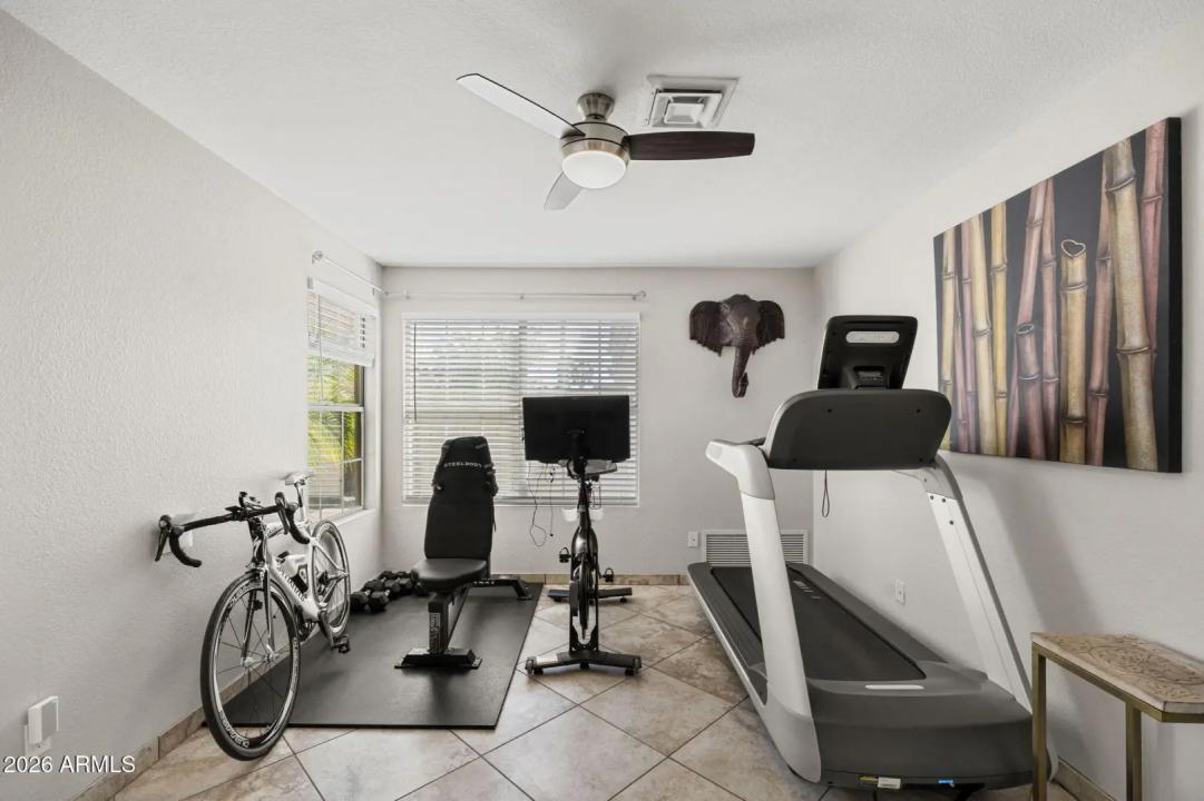 Real Estate Picture 12