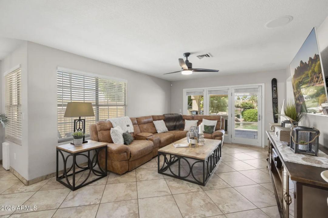 Real Estate Picture 10