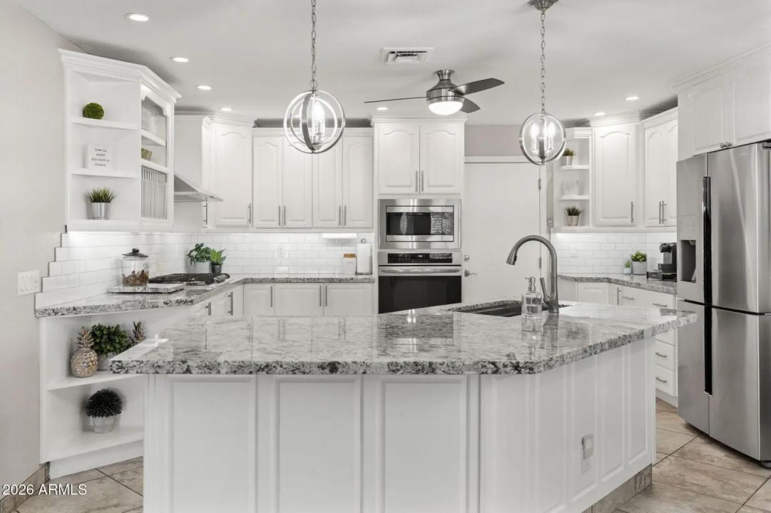 Real Estate Picture 2