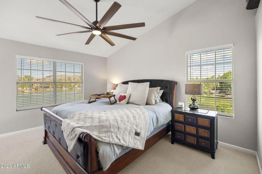 Real Estate Picture 14