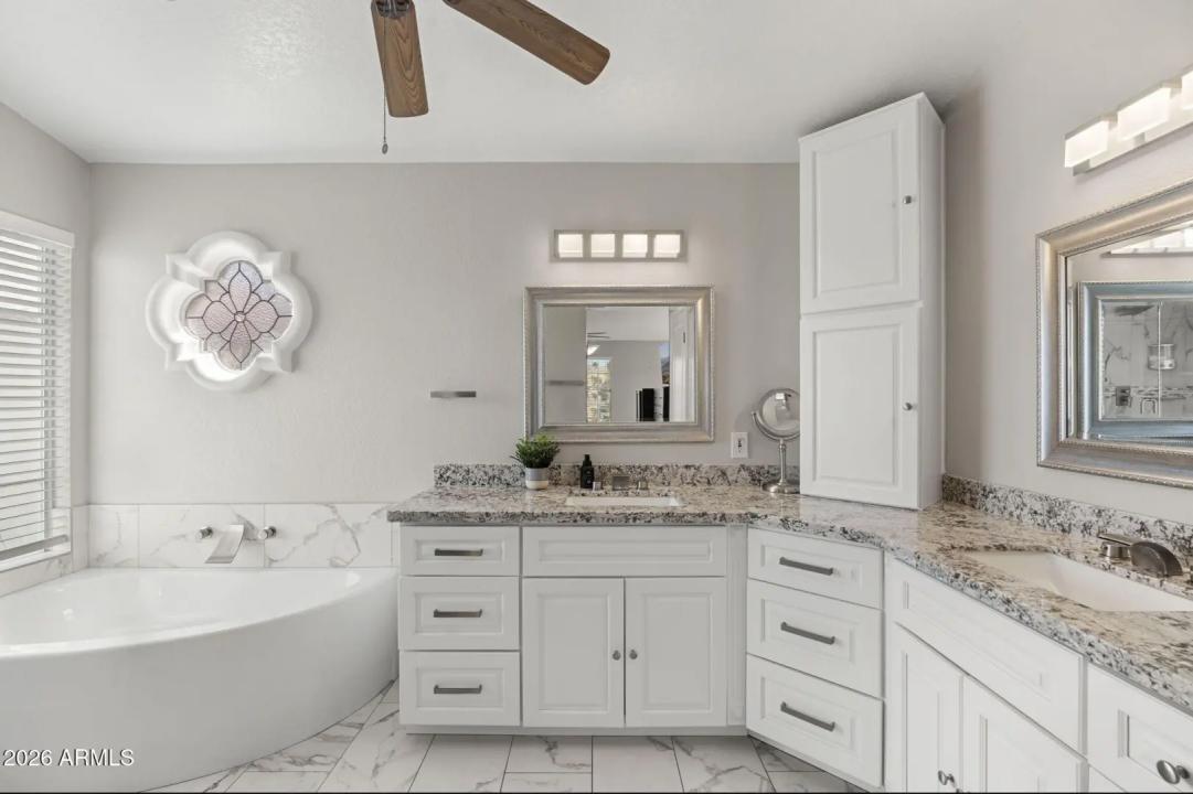 Real Estate Picture 16