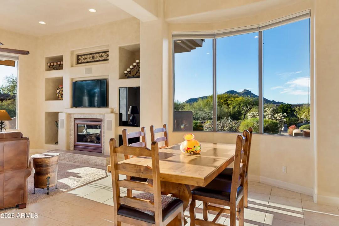 Real Estate Picture 50