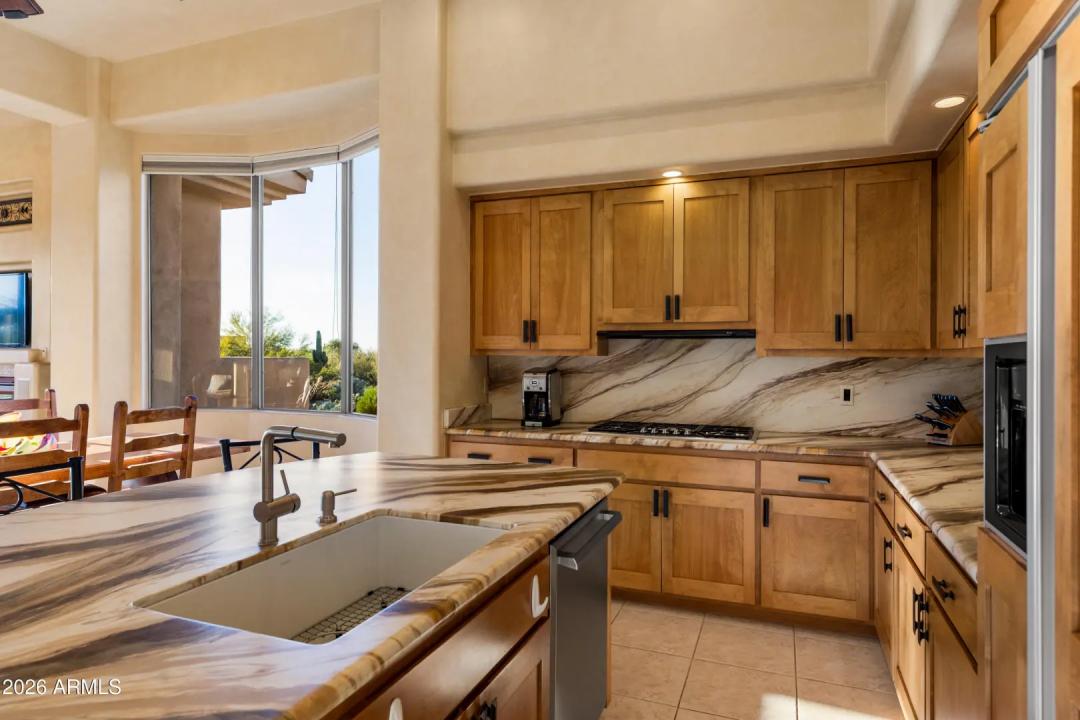 Real Estate Picture 15