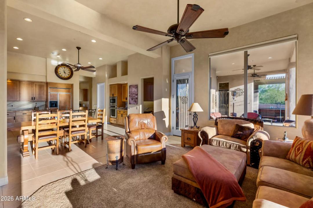 Real Estate Picture 18