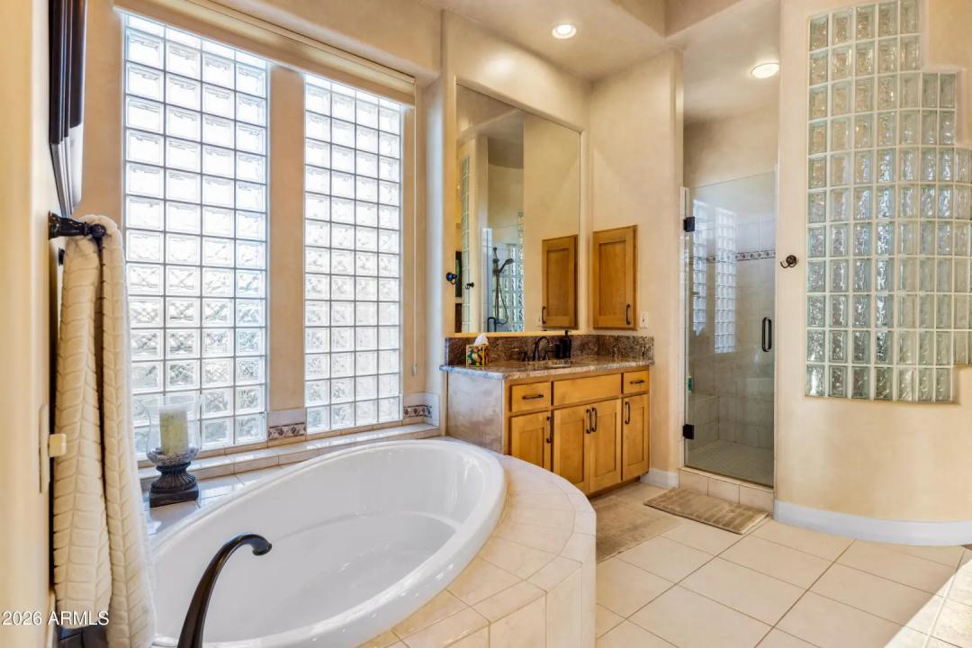 Real Estate Picture 23