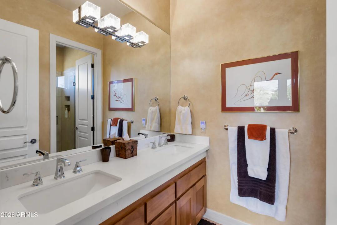 Real Estate Picture 28