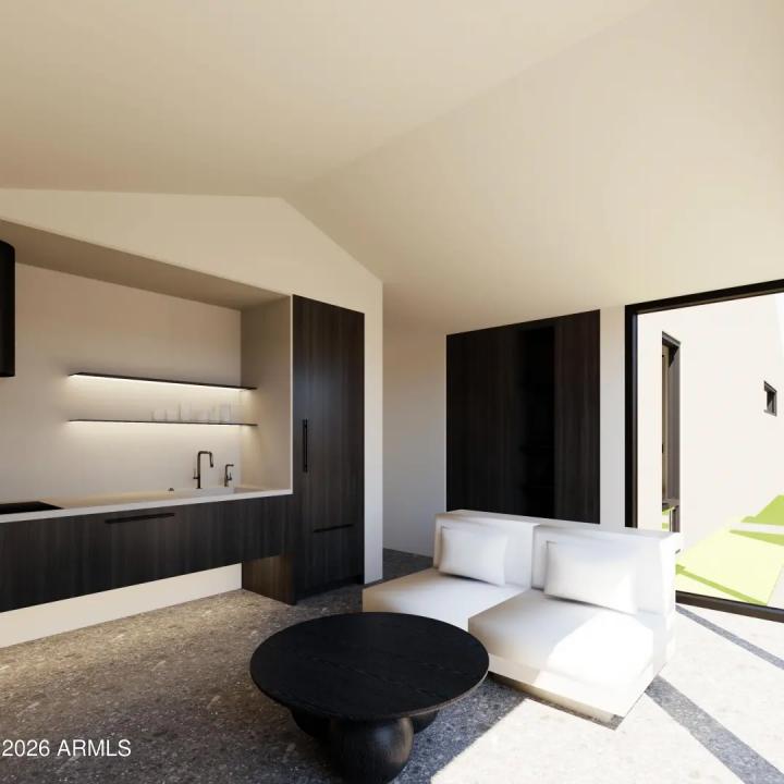 Real Estate Picture 8