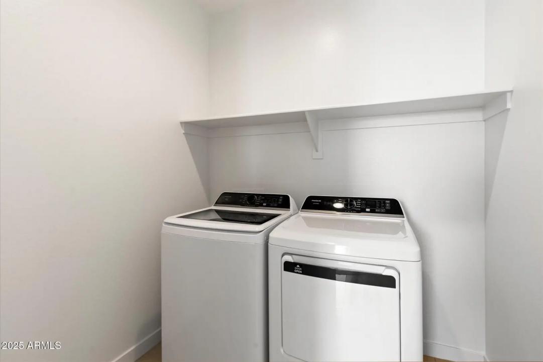 Real Estate Picture 10