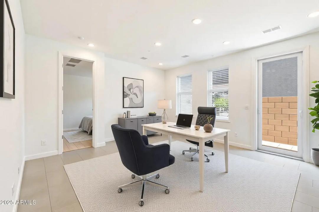 Real Estate Picture 13