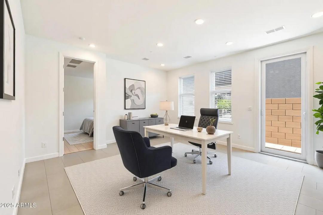 Real Estate Picture 13