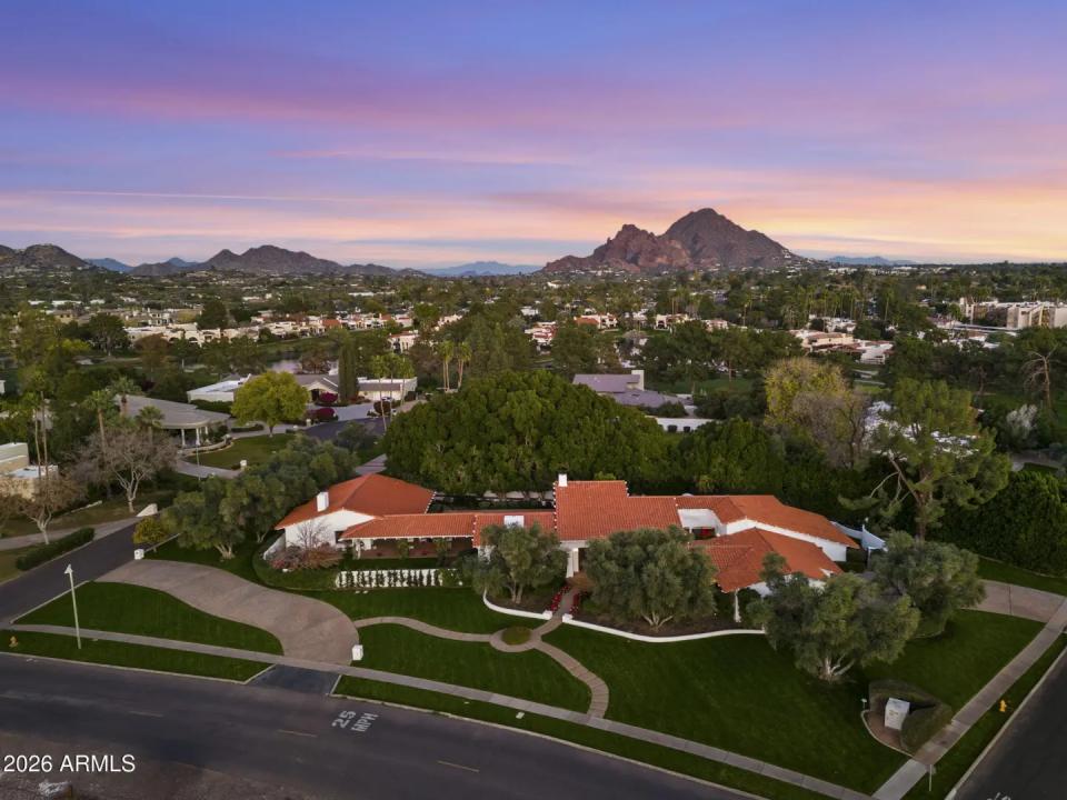 Real Estate Picture 1