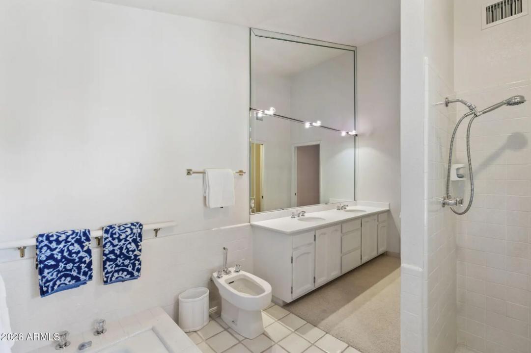 Real Estate Picture 46