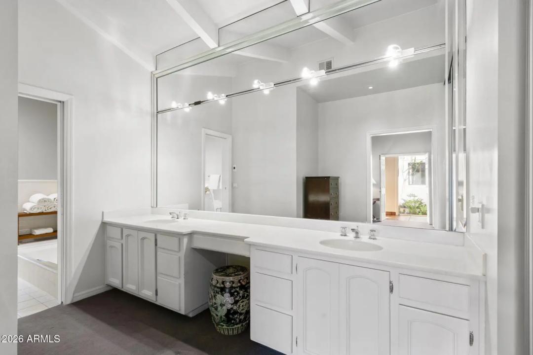 Real Estate Picture 28