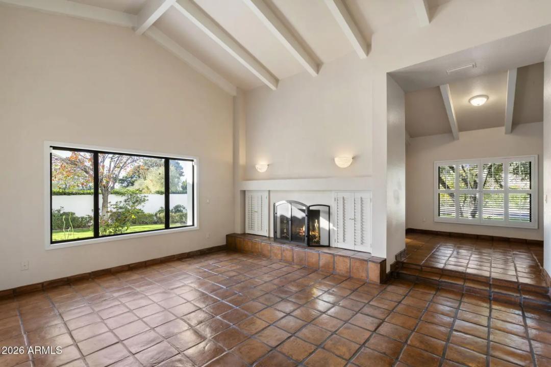 Real Estate Picture 38