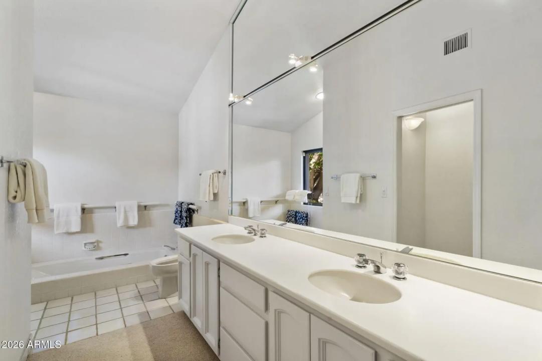 Real Estate Picture 47
