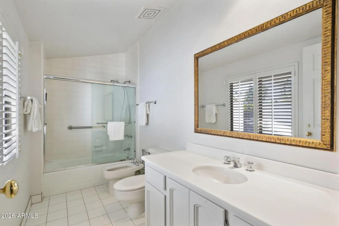 Real Estate Picture 39