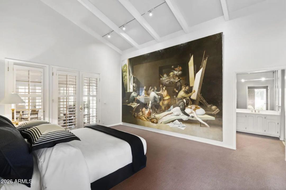 Real Estate Picture 25