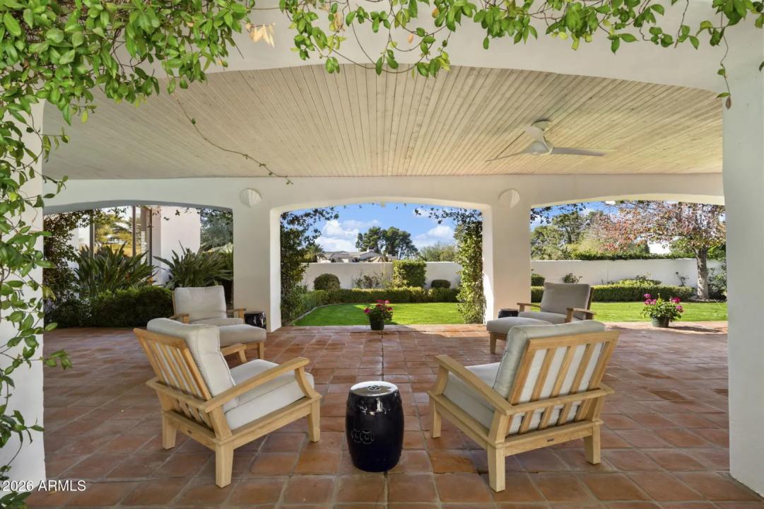 Real Estate Picture 50