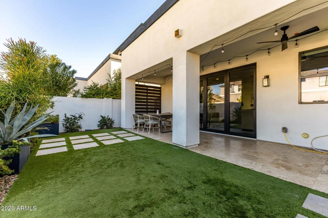 Real Estate Picture 17