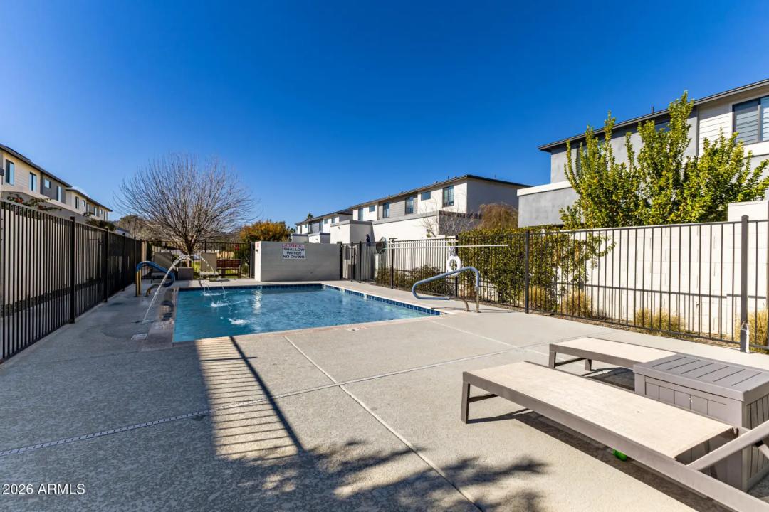 Real Estate Picture 27