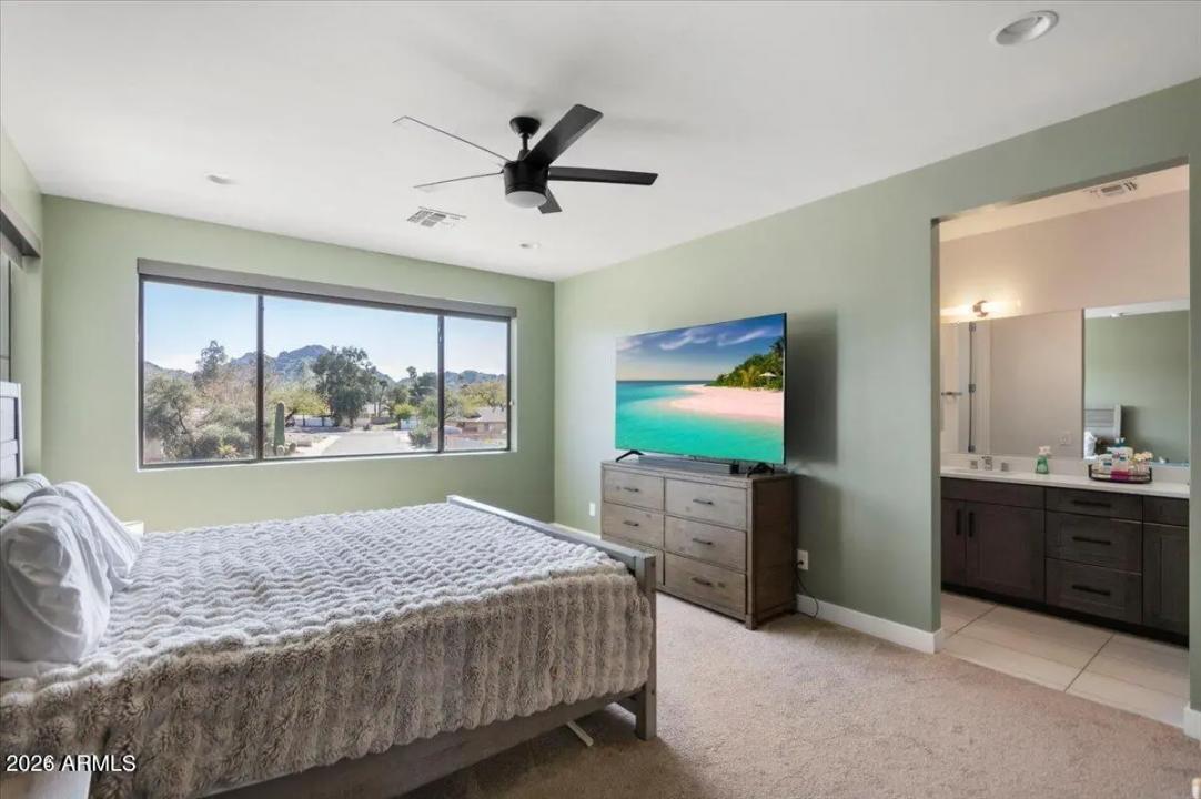 Real Estate Picture 19