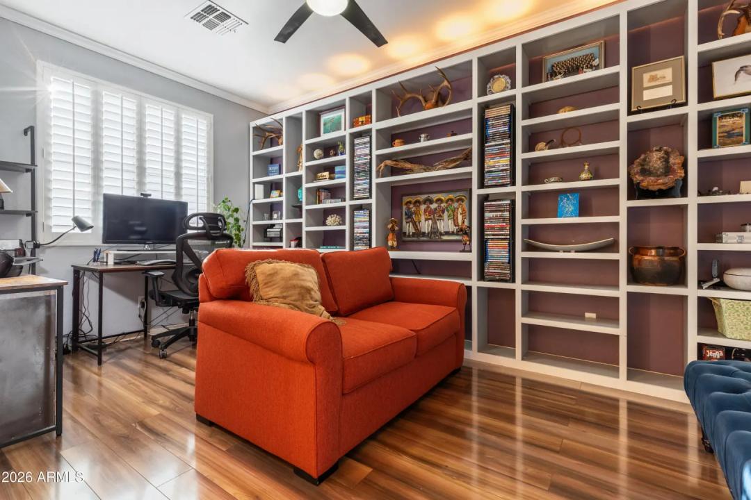 Real Estate Picture 21