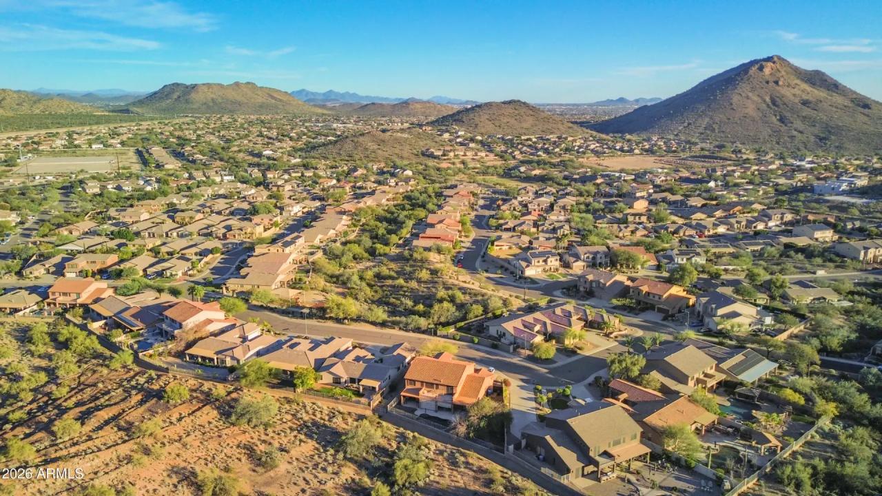 Real Estate Picture 38