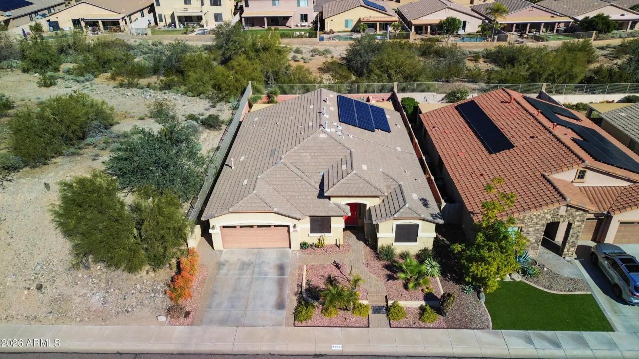 Real Estate Picture 6