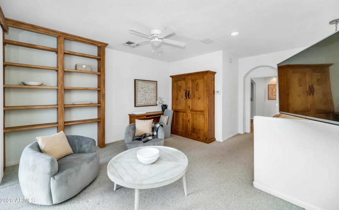 Real Estate Picture 17