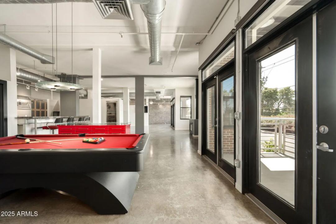 Real Estate Picture 6