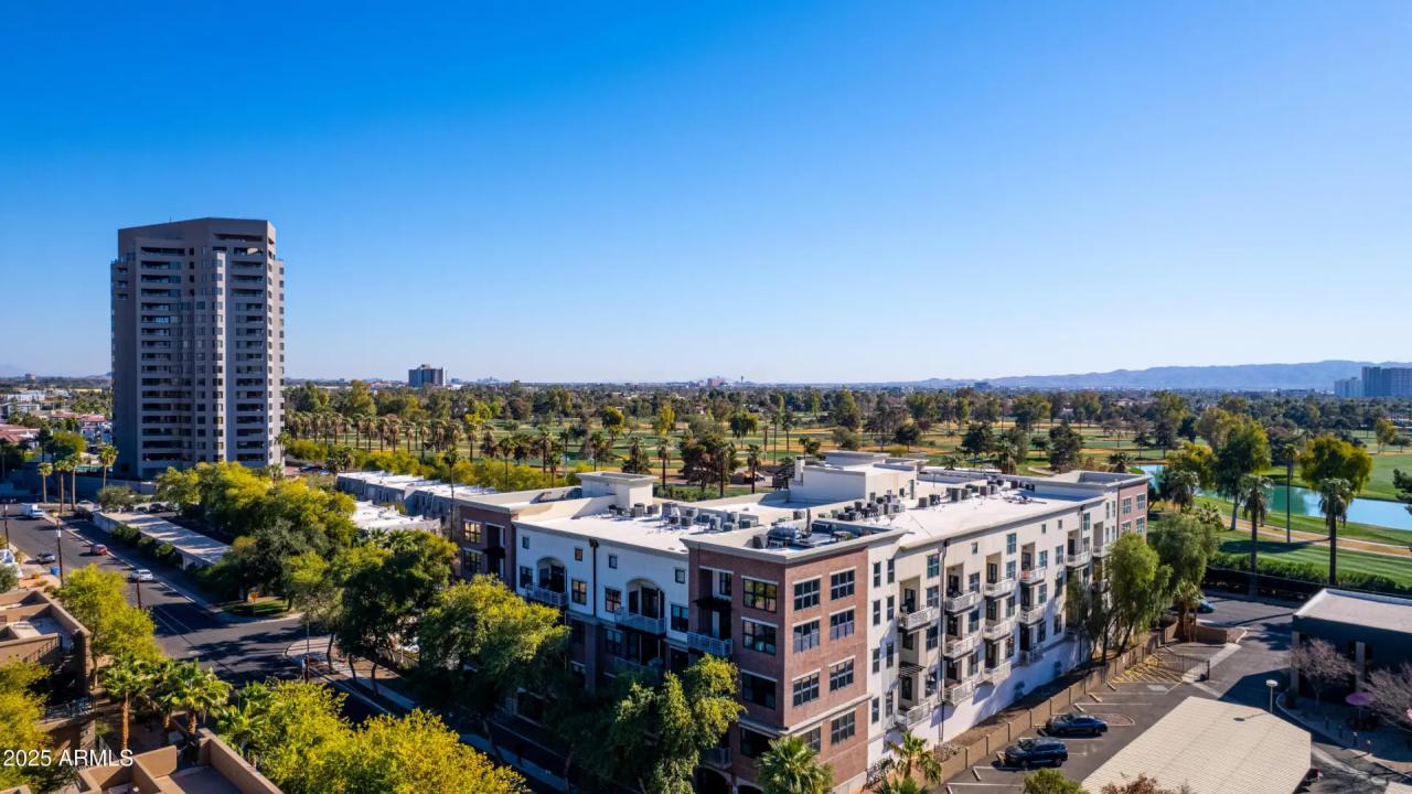 Real Estate Picture 25