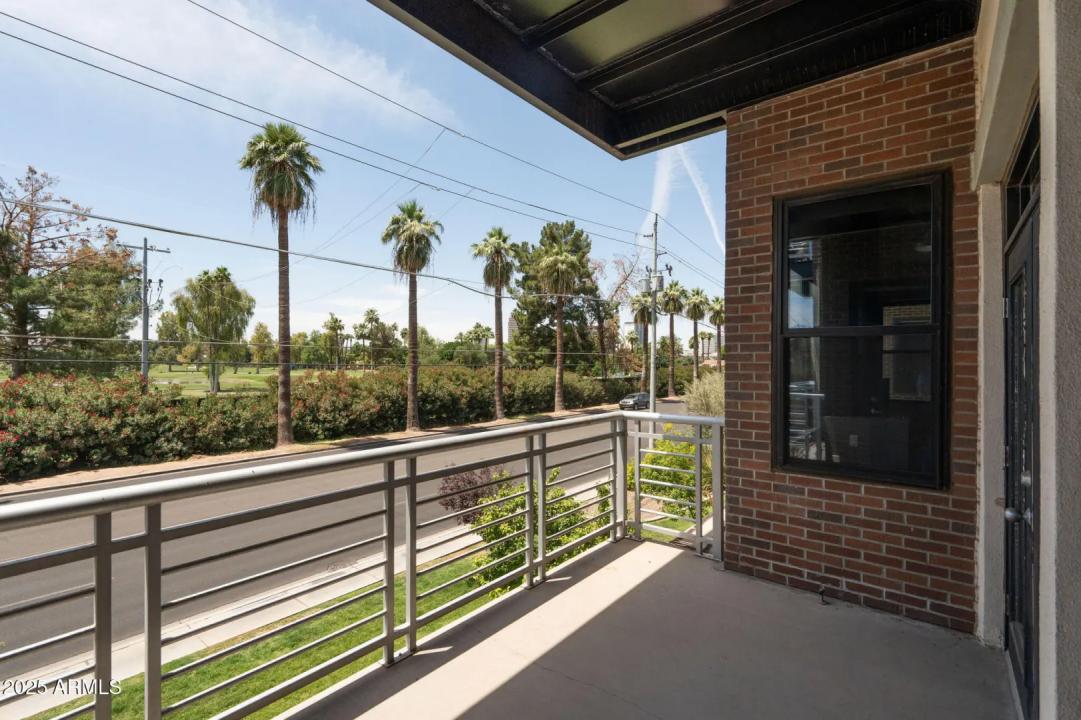 Real Estate Picture 27