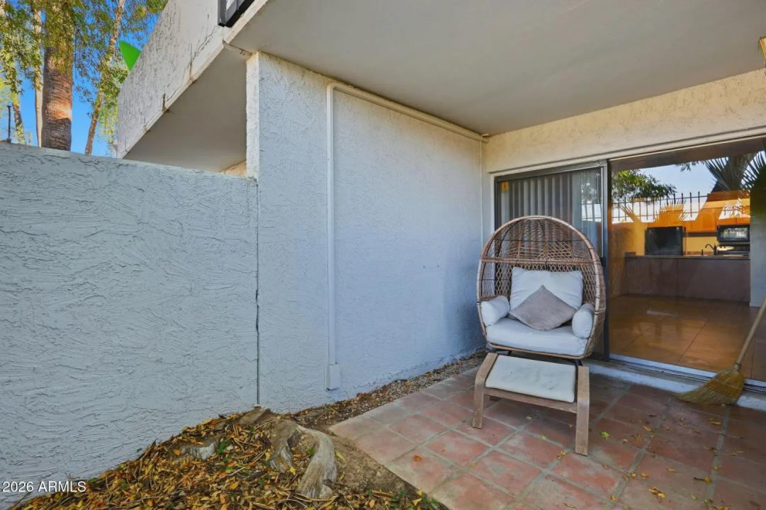 Real Estate Picture 18