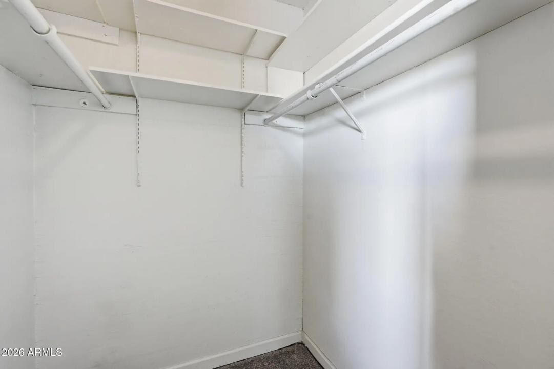 Real Estate Picture 12