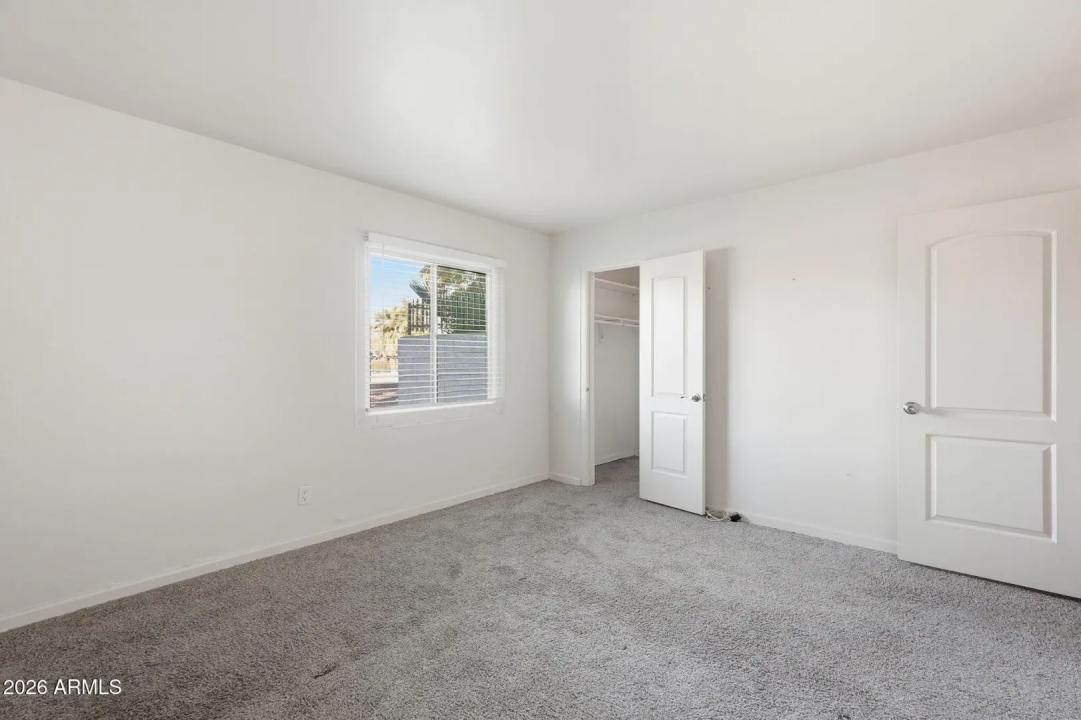 Real Estate Picture 15