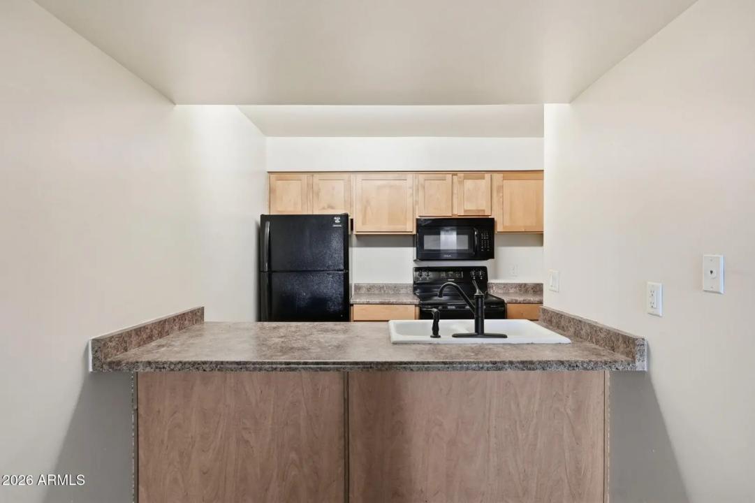 Real Estate Picture 5