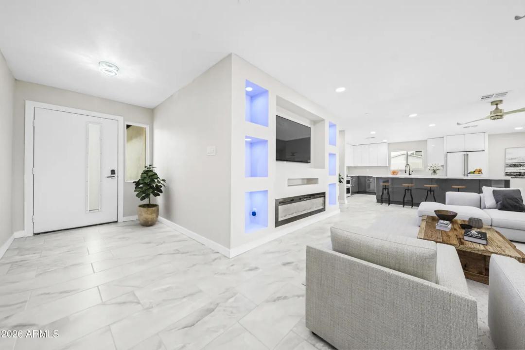 Real Estate Picture 1