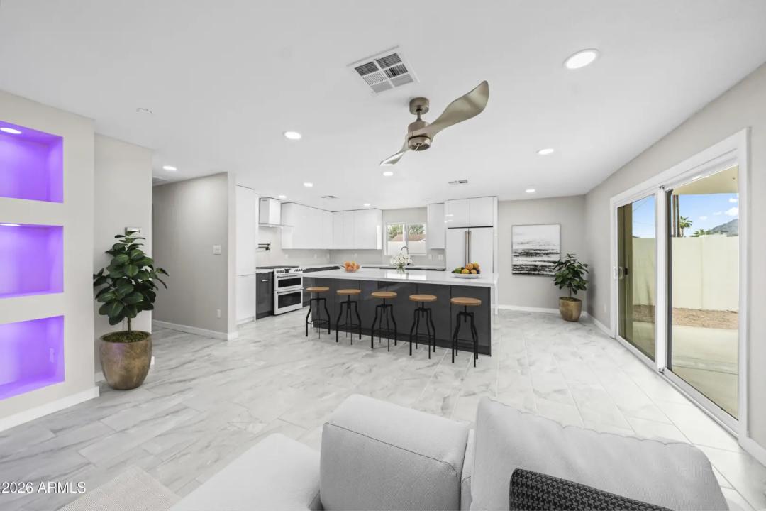 Real Estate Picture 2