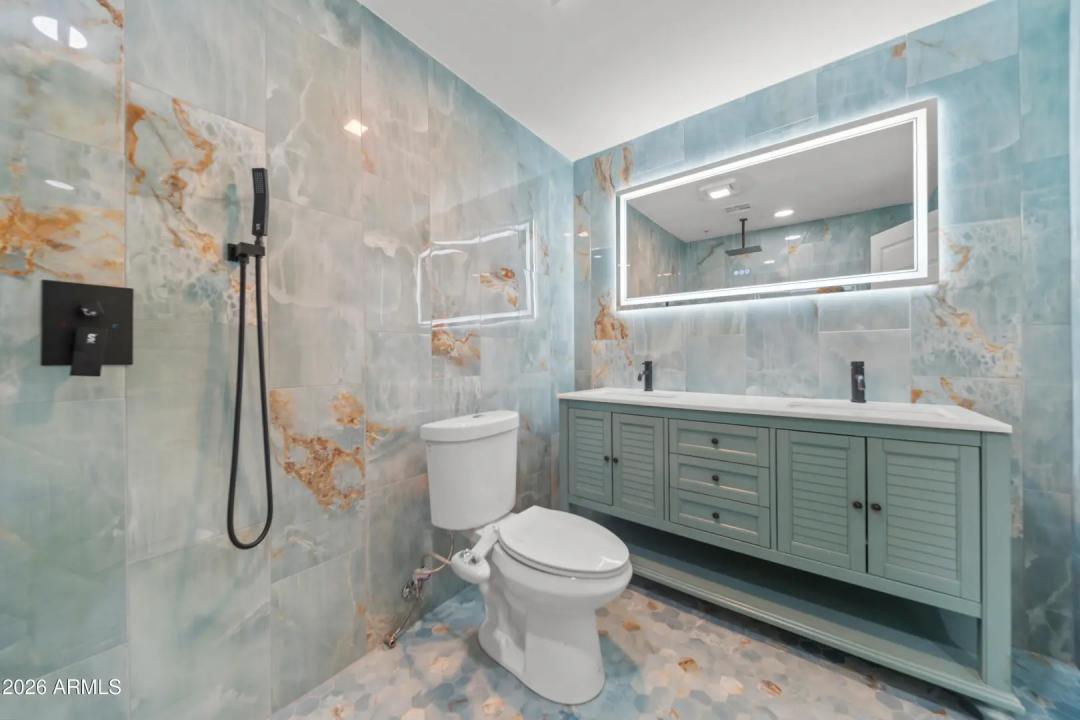 Real Estate Picture 26