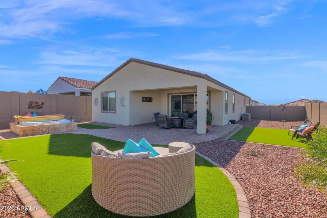 Real Estate Picture 5