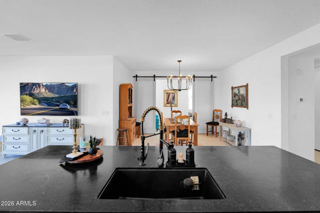 Real Estate Picture 27