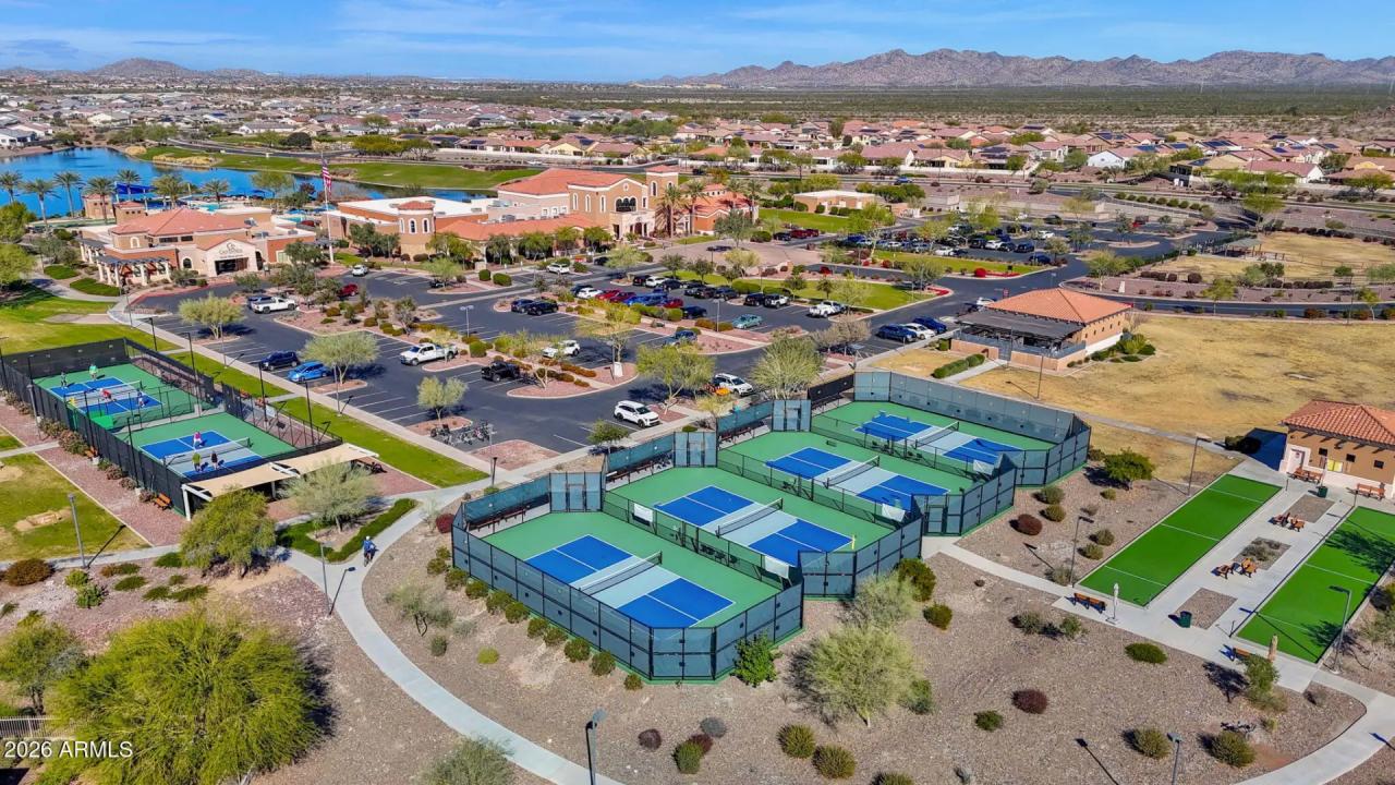 Real Estate Picture 42