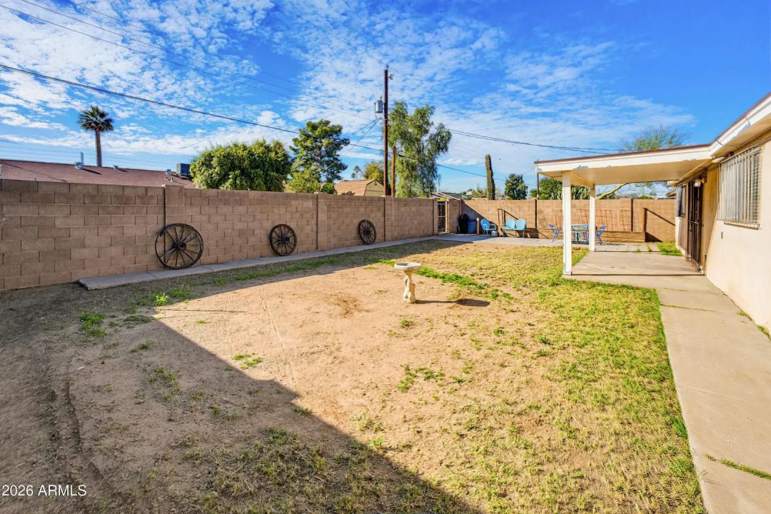 Real Estate Picture 25