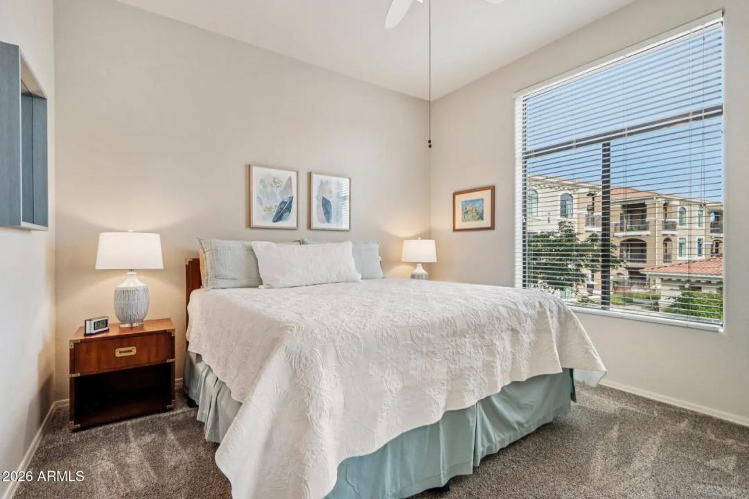 Real Estate Picture 18