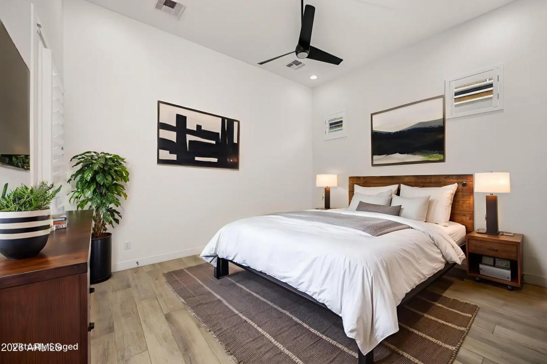 Real Estate Picture 27