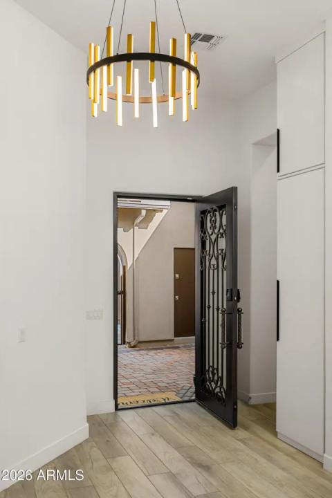 Real Estate Picture 3