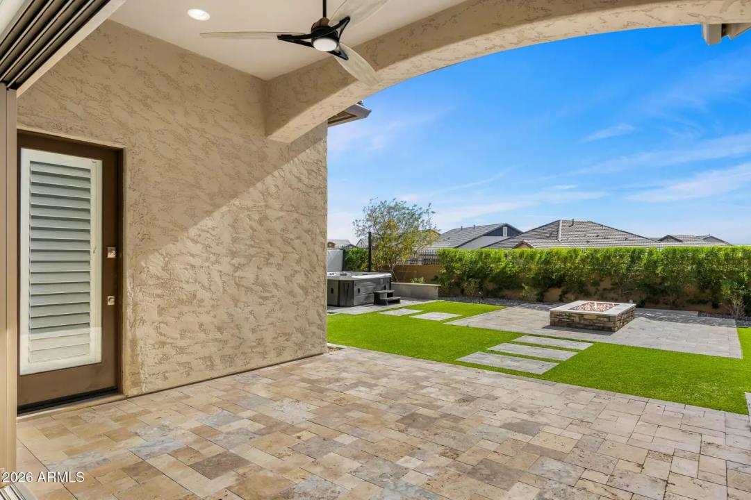 Real Estate Picture 34