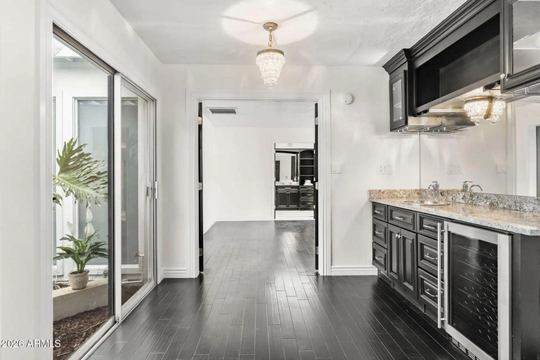 Real Estate Picture 17