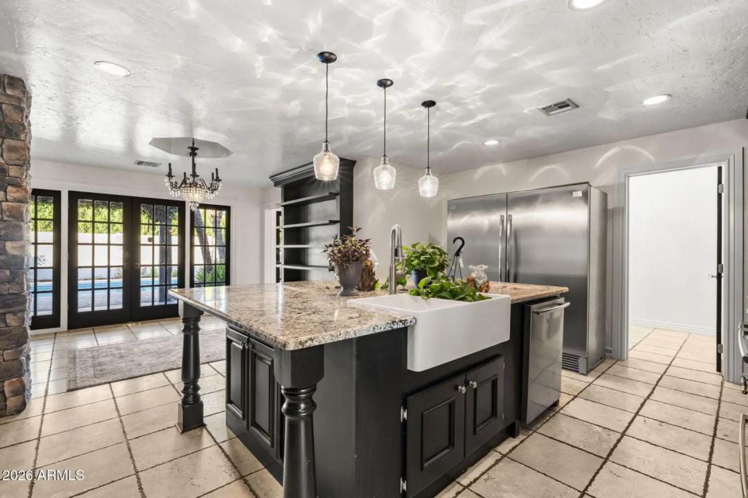 Real Estate Picture 25