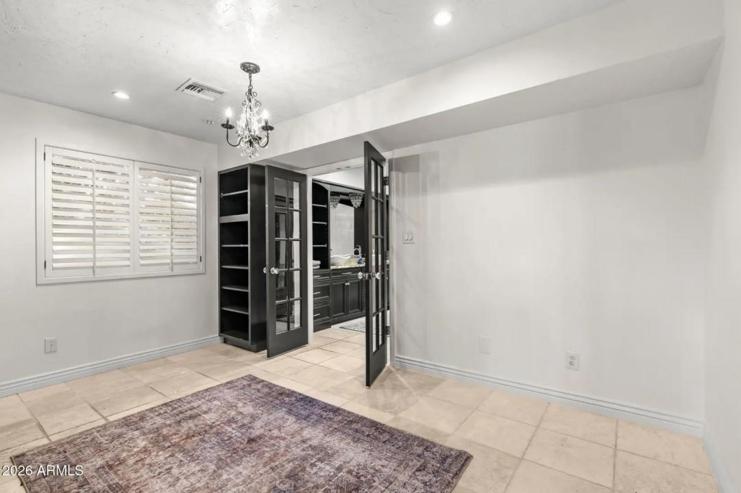 Real Estate Picture 27